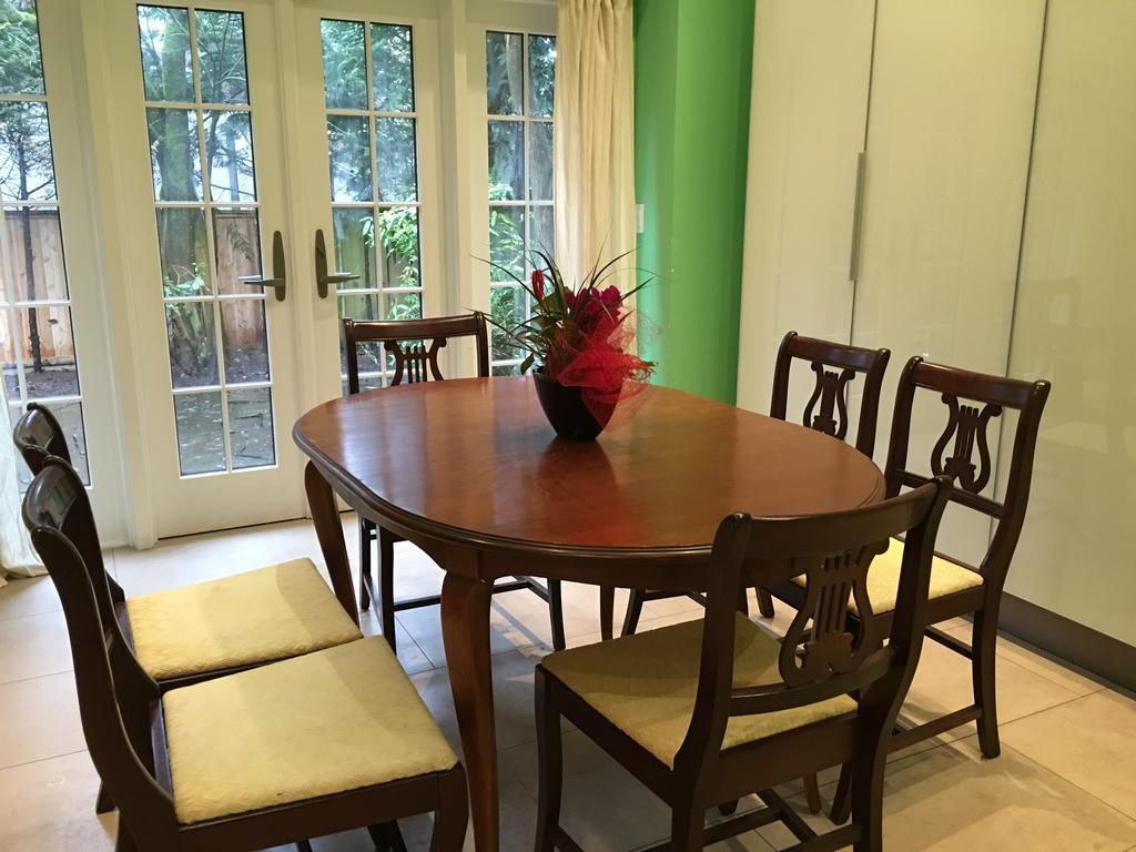Angus House Vancouver Bagian luar foto