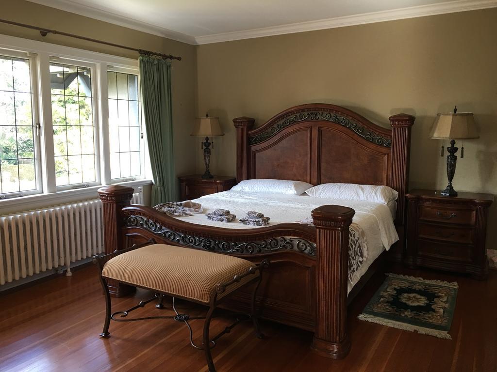 Angus House Vancouver Bagian luar foto